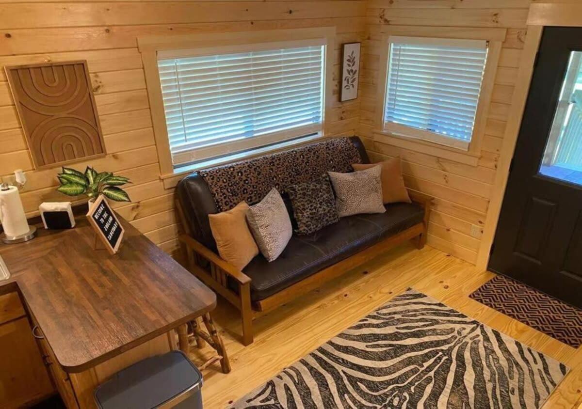 Serene 1Br Cabin Near Nc Z00 With Loft & Waterview Asheboro Buitenkant foto