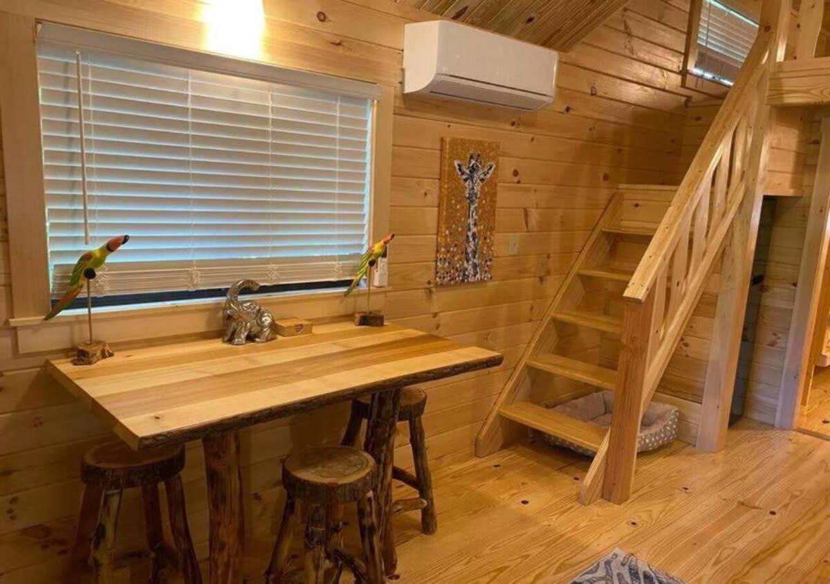 Serene 1Br Cabin Near Nc Z00 With Loft & Waterview Asheboro Buitenkant foto